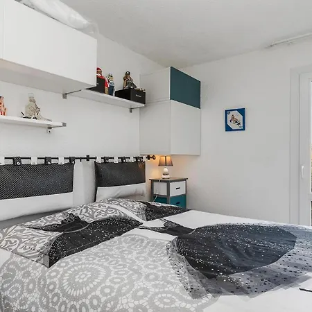 Les 4 Soleils- 174- Moderne 4 Pers Apartment
